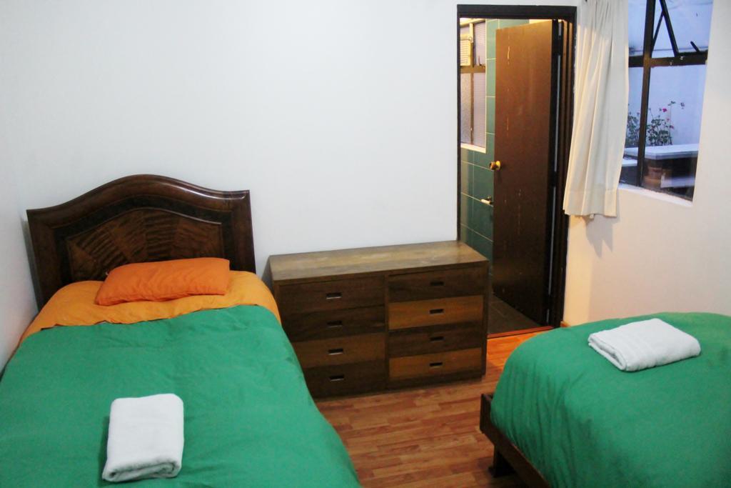 Hostal La Pinta Bogotá Eksteriør billede