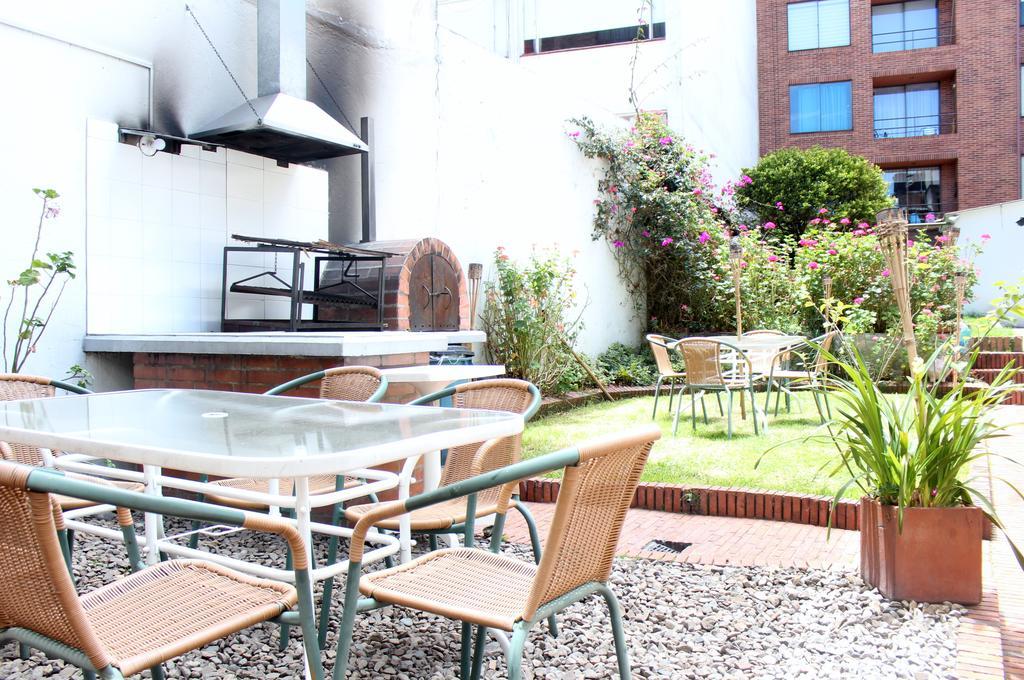 Hostal La Pinta Bogotá Eksteriør billede