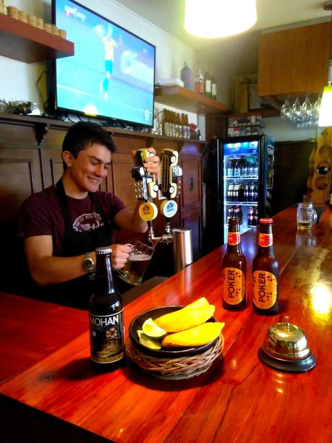 Hostal La Pinta Bogotá Eksteriør billede