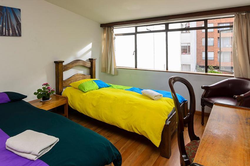 Hostal La Pinta Bogotá Eksteriør billede