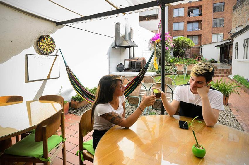 Hostal La Pinta Bogotá Eksteriør billede
