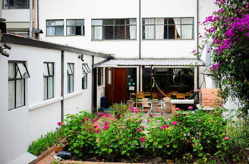 Hostal La Pinta Bogotá Eksteriør billede
