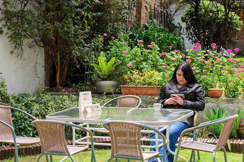 Hostal La Pinta Bogotá Eksteriør billede